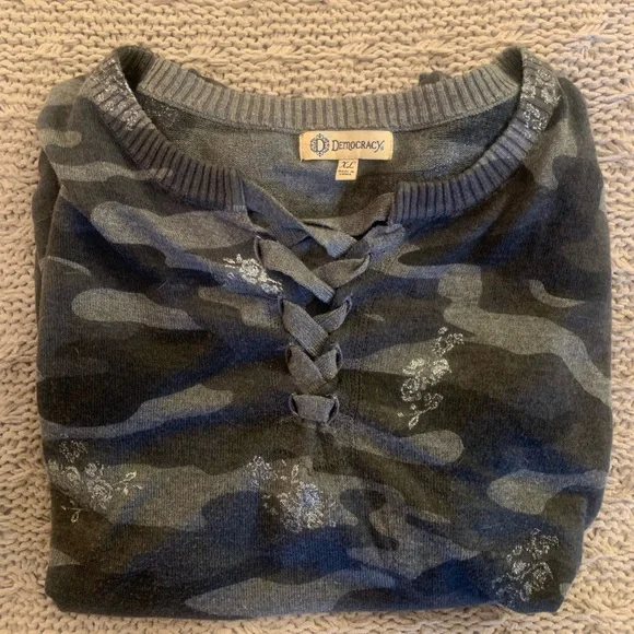 Democracy Camo Sweater - Picture 14 of 14